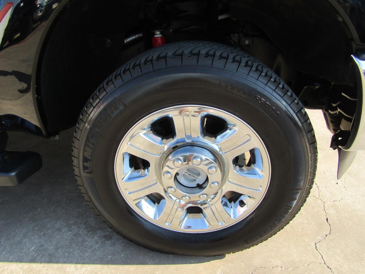 2016 Ford F-350 4WD Crew Cab 156 Lariat Grand Prairie TX
