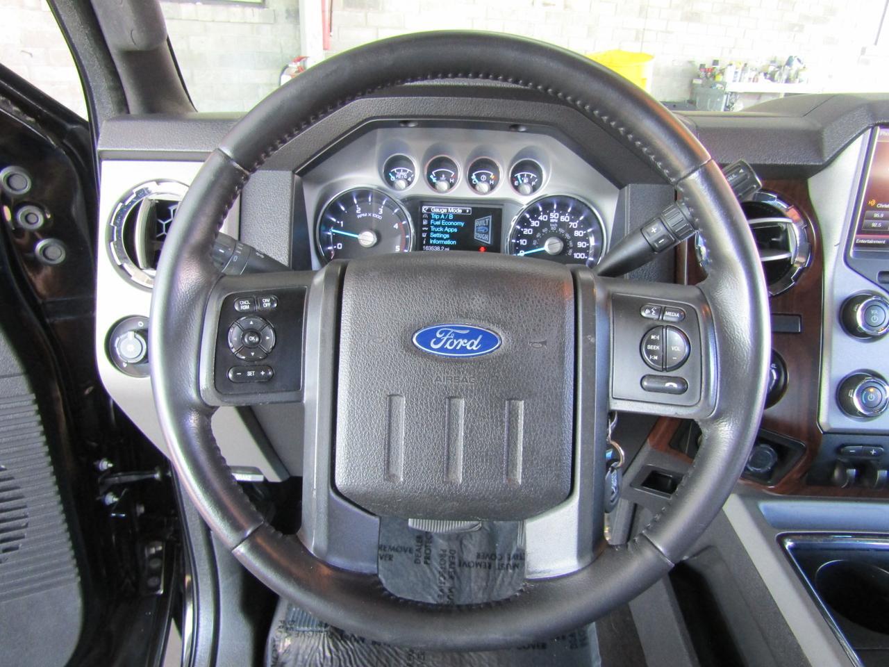 2016 Ford F-350 4WD Crew Cab 156 Lariat Grand Prairie TX