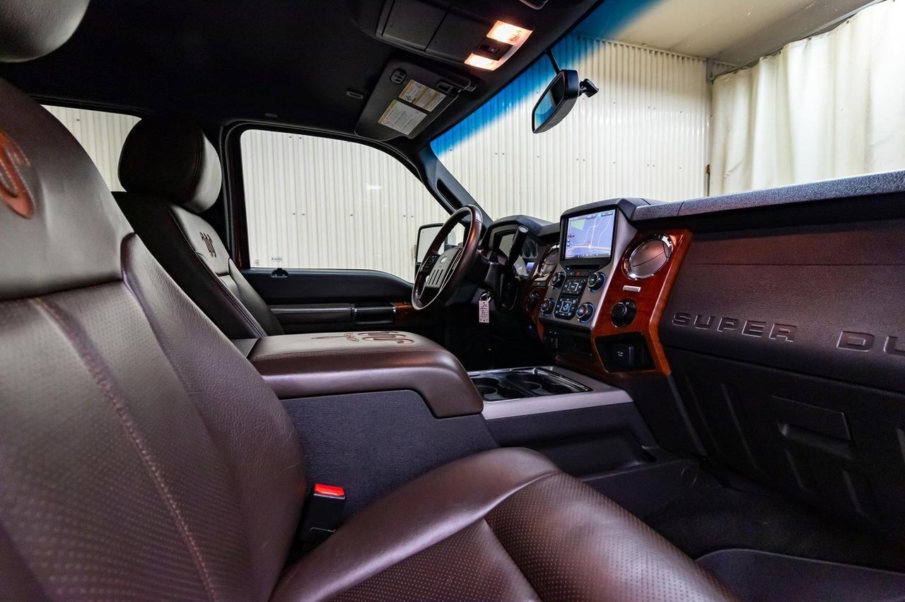 2016 Ford F-350 4x4 Crew Cab King Ranch Diesel Leather Nav BCam Red Deer AB