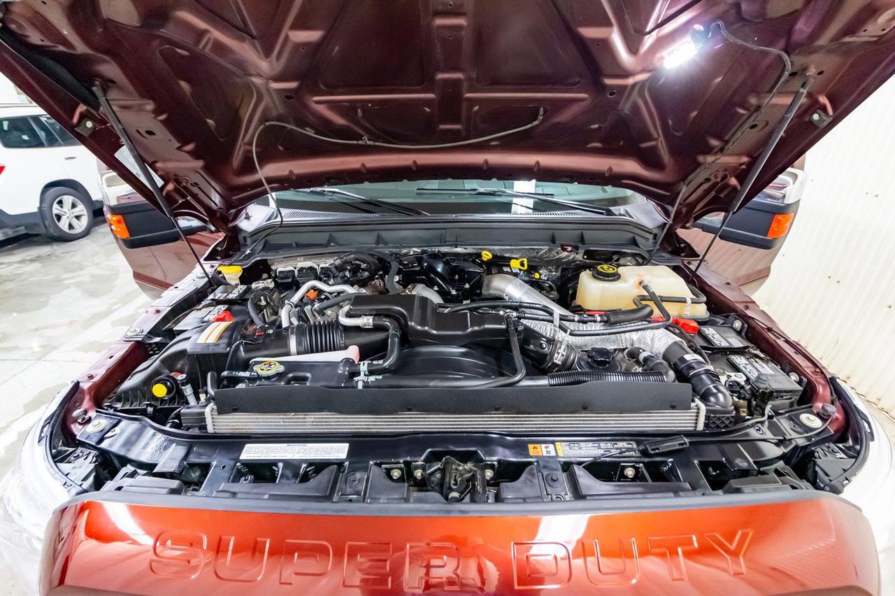 2016 Ford F-350 4x4 Crew Cab King Ranch Diesel Leather Nav BCam Red Deer AB