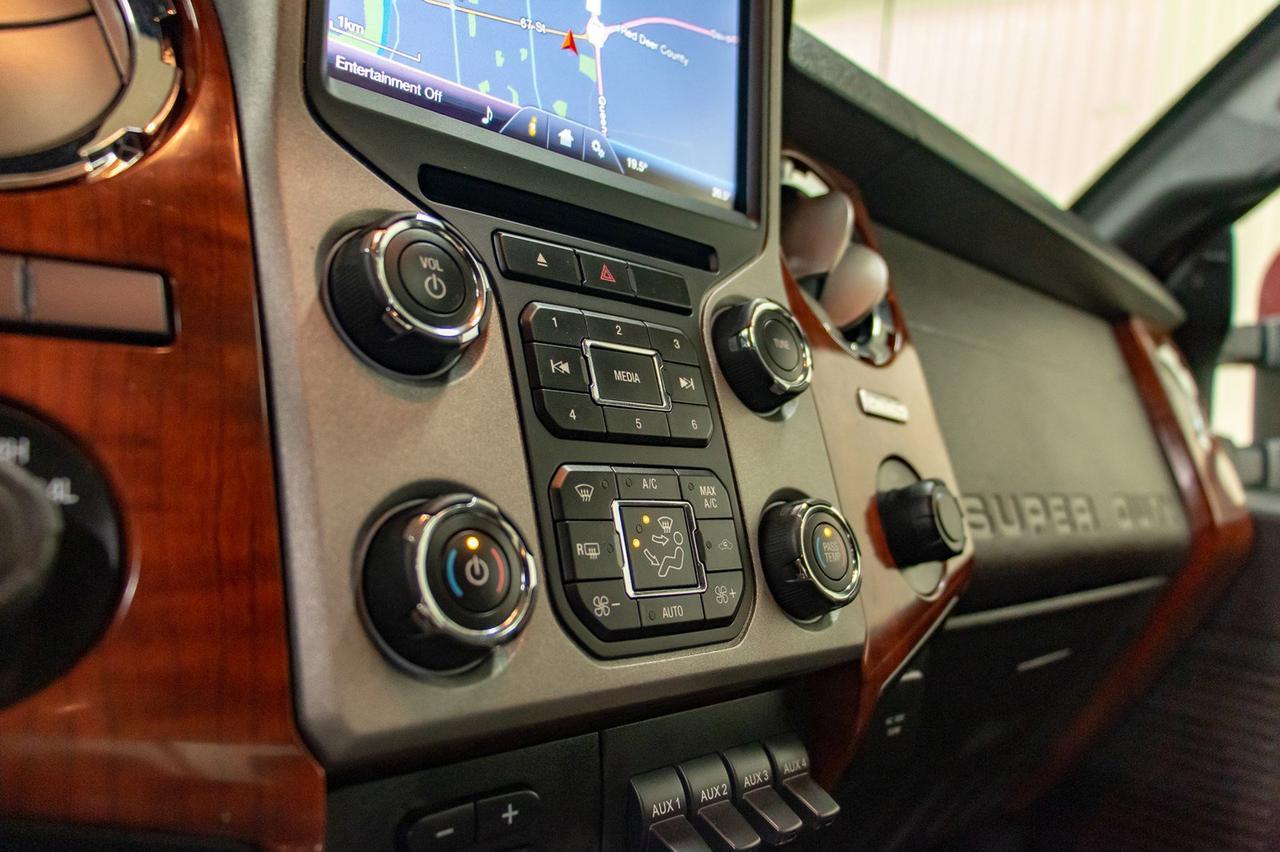 2016 Ford F-350 4x4 Crew Cab King Ranch Diesel Leather Roof Nav Red Deer AB