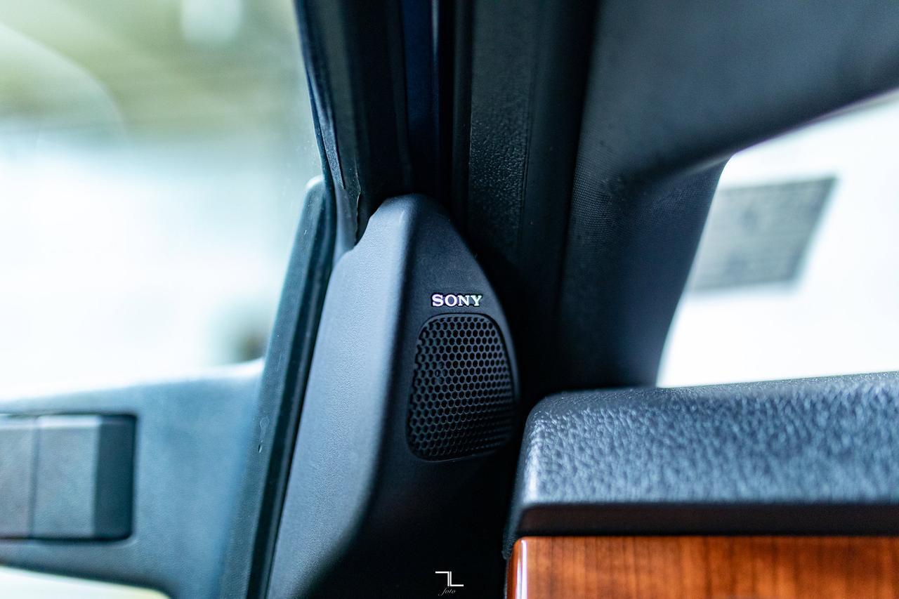 2016 Ford F-350 4x4 Crew Cab King Ranch FX4 Diesel Leather Roof Nav Red Deer AB