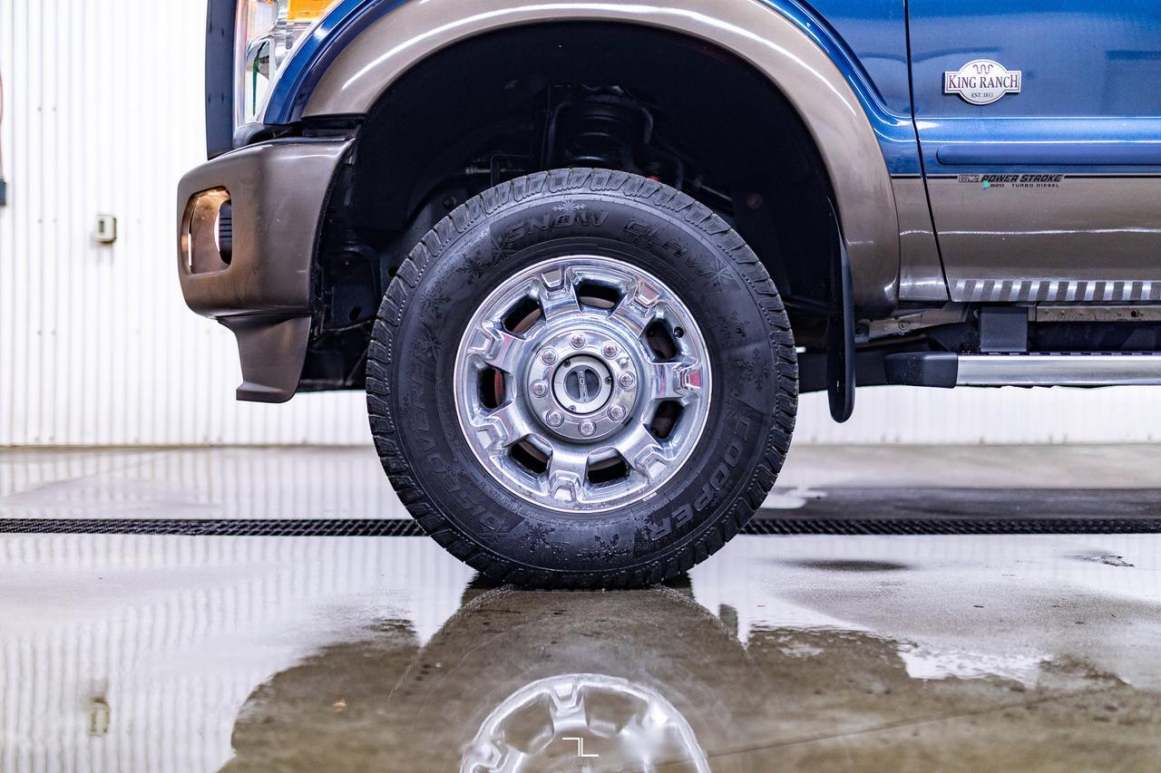 2016 Ford F-350 4x4 Crew Cab King Ranch FX4 Diesel Leather Roof Nav Red Deer AB