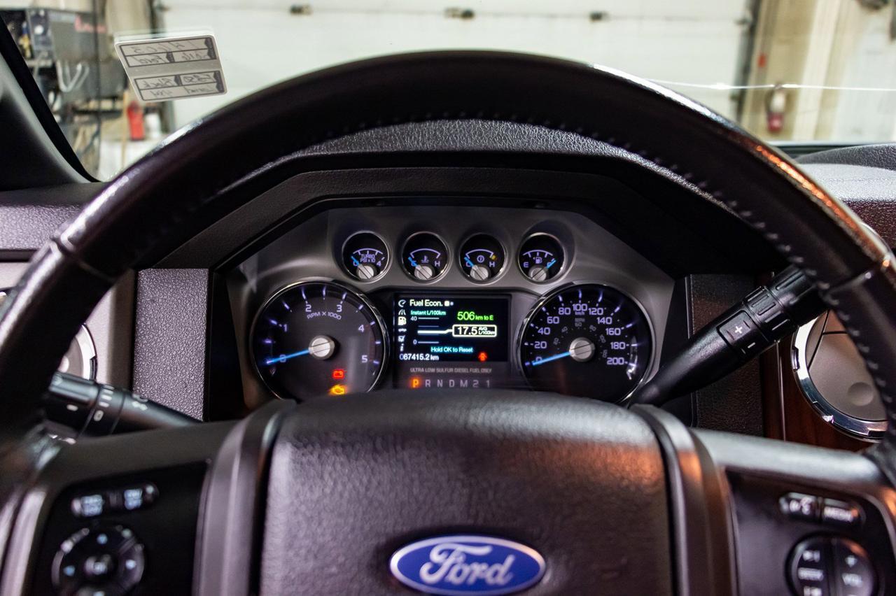 2016 Ford F-350 4x4 Crew Cab Lariat Diesel Leather Roof Nav Red Deer AB