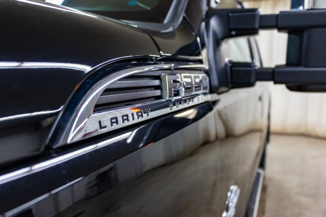 2016 Ford F-350 4x4 Crew Cab Lariat Diesel Leather Roof Nav Red Deer AB