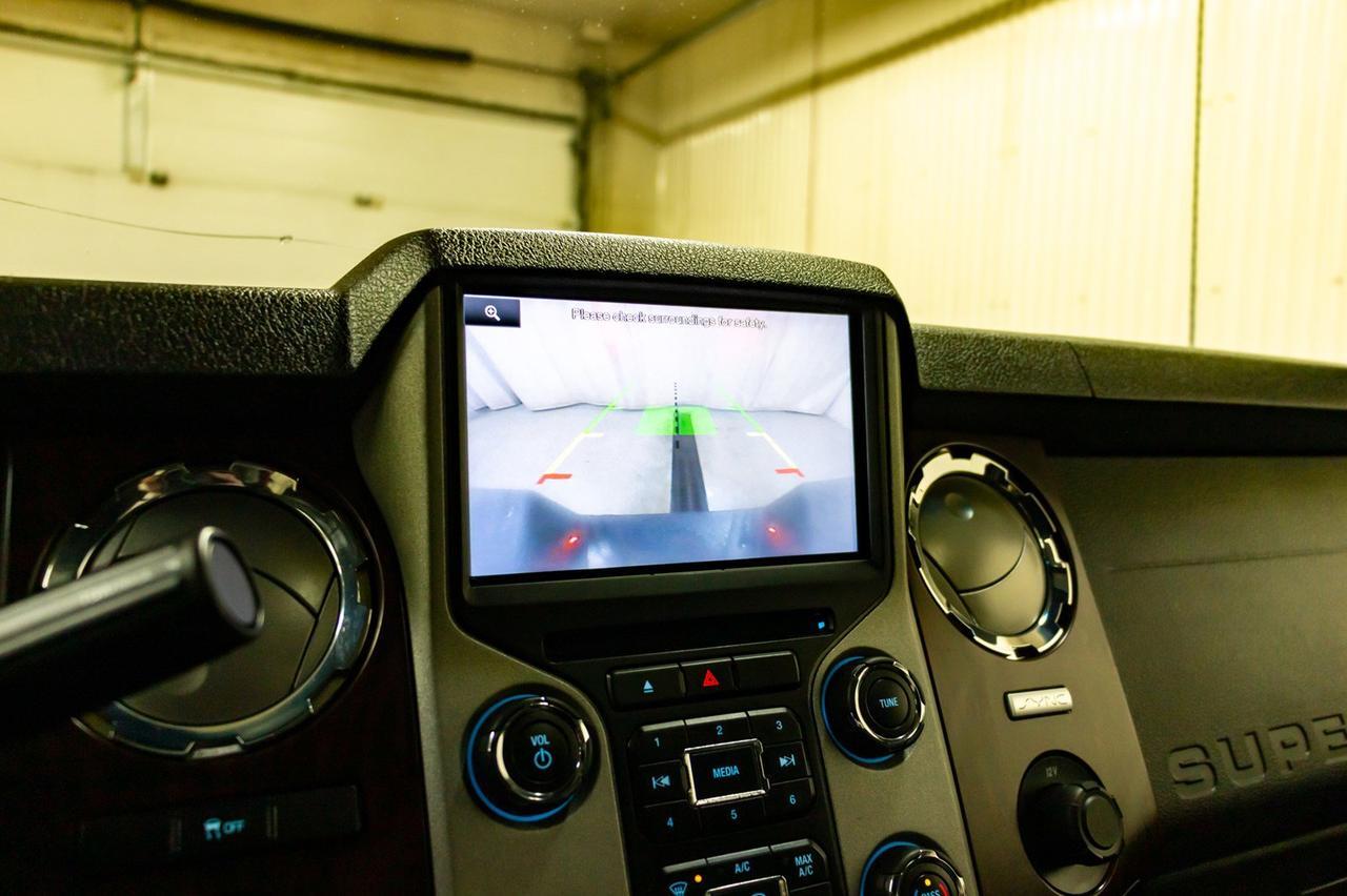 2016 Ford F-350 4x4 Crew Cab Lariat Diesel Leather Roof Nav Red Deer AB