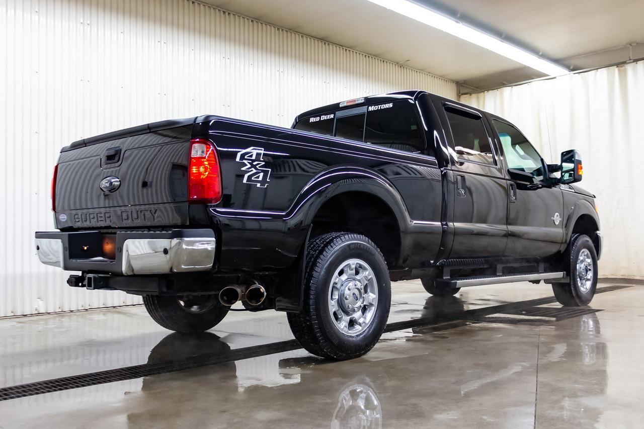 2016 Ford F-350 4x4 Crew Cab Lariat Diesel Leather Roof Nav Red Deer AB