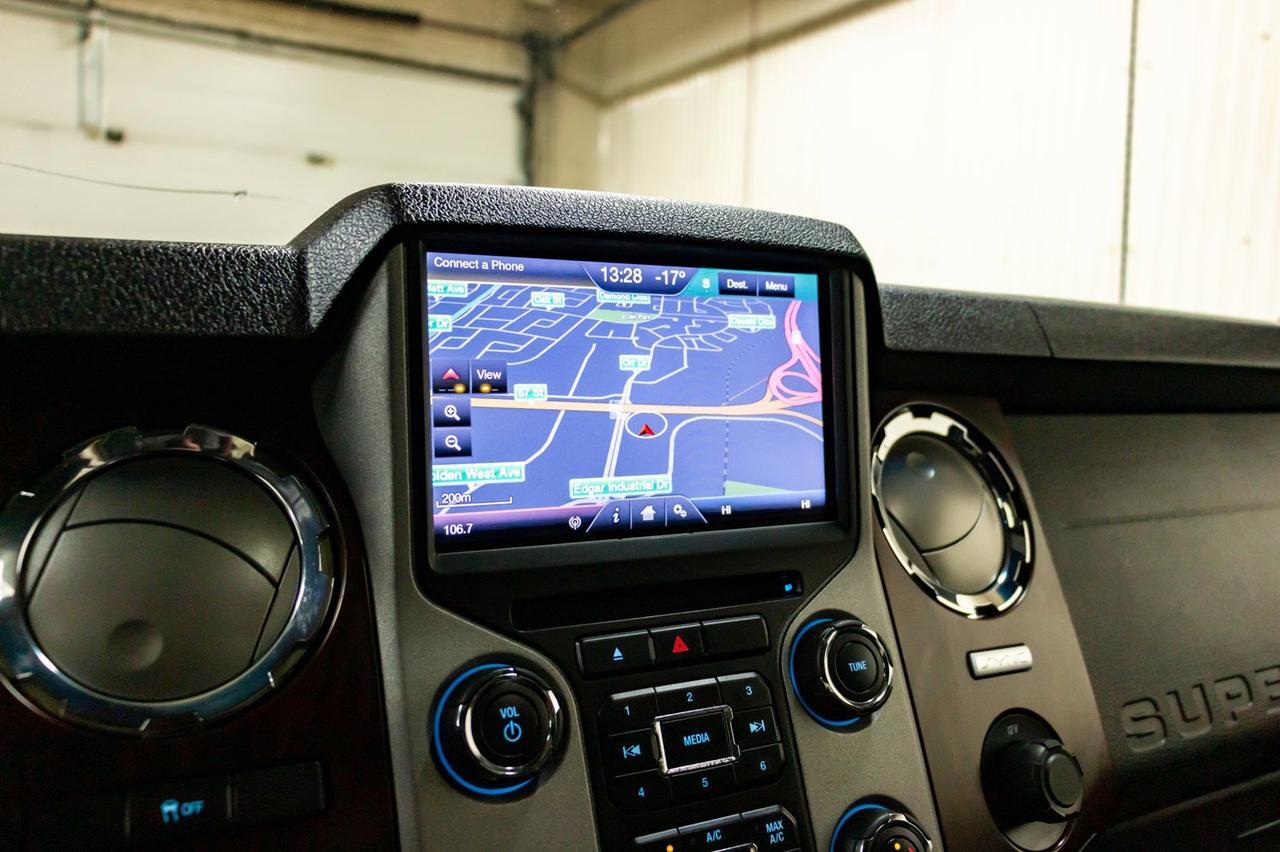 2016 Ford F-350 4x4 Crew Cab Lariat Diesel Leather Roof Nav Red Deer AB