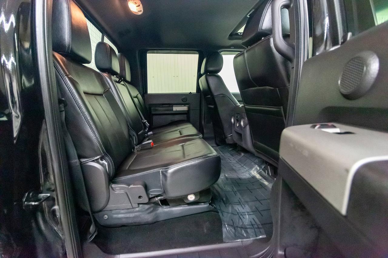 2016 Ford F-350 4x4 Crew Cab Lariat Diesel Leather Roof Nav Red Deer AB