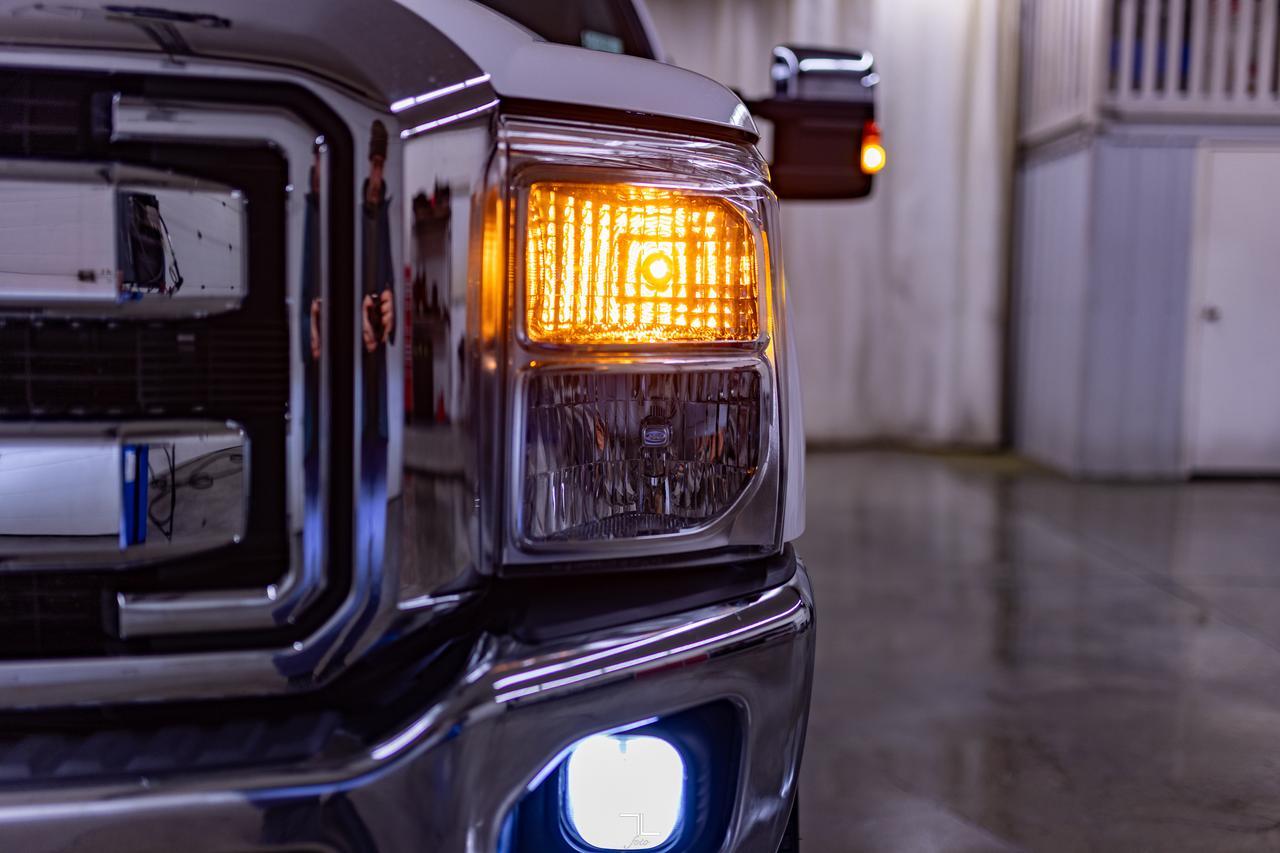 2016 Ford F-350 4x4 Crew Cab Lariat Diesel Leather Roof Nav Red Deer AB