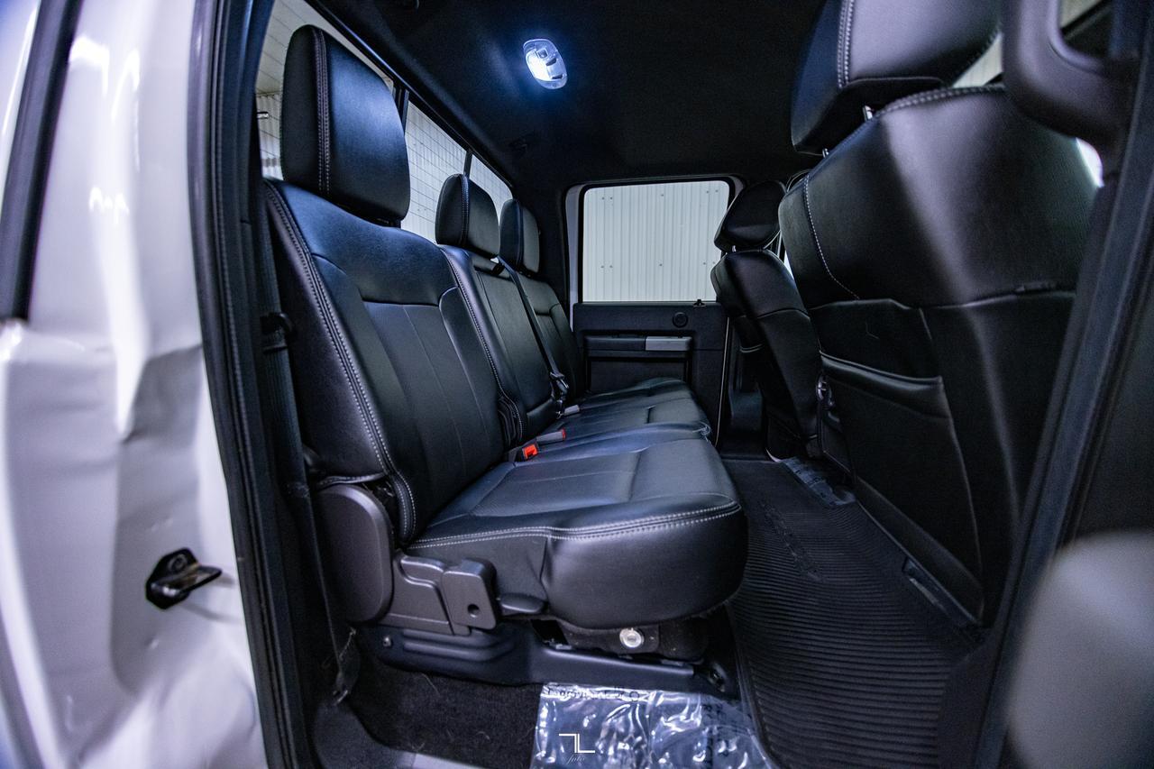 2016 Ford F-350 4x4 Crew Cab Lariat Diesel Leather Roof Nav Red Deer AB