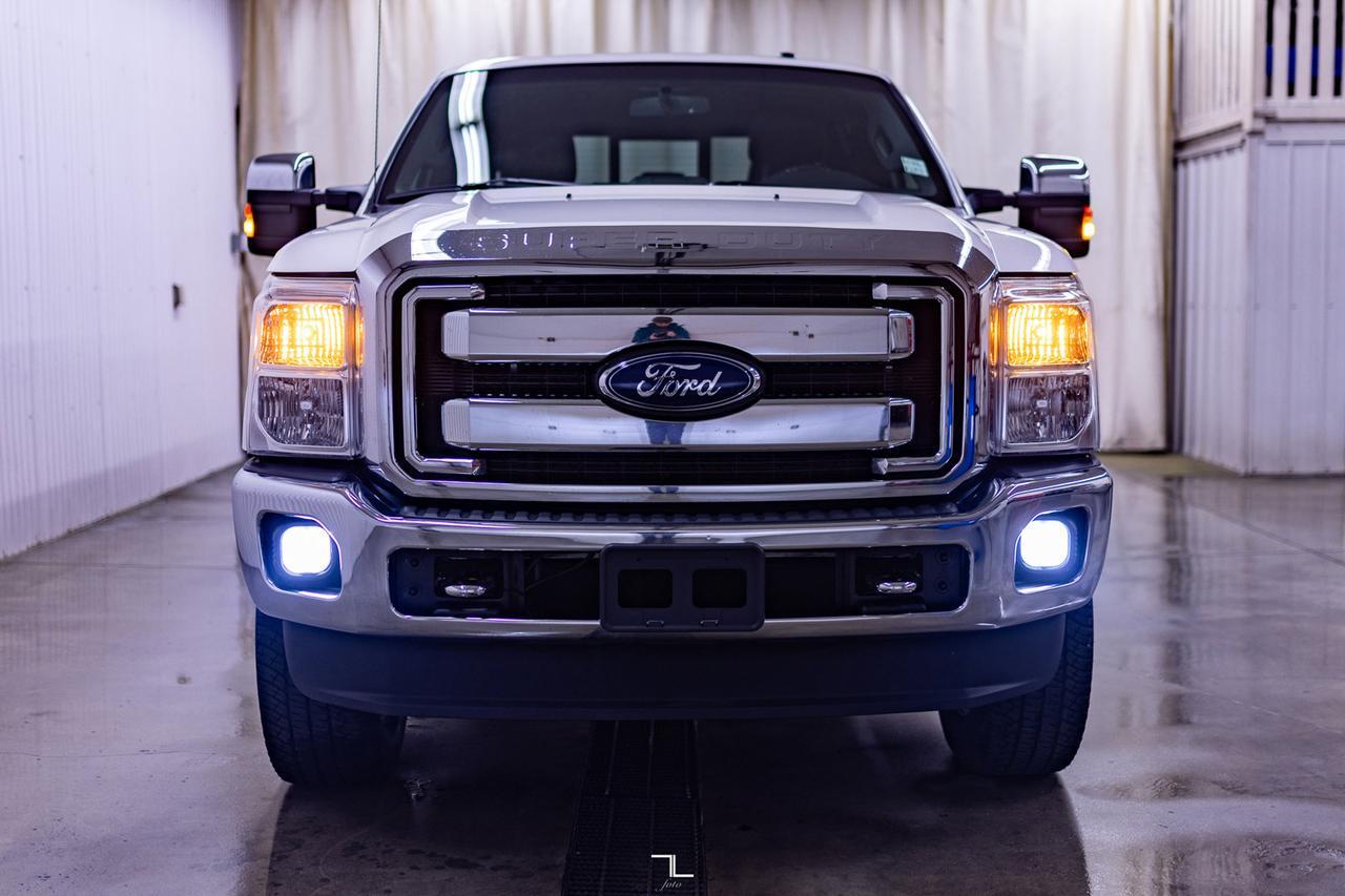 2016 Ford F-350 4x4 Crew Cab Lariat Diesel Leather Roof Nav Red Deer AB