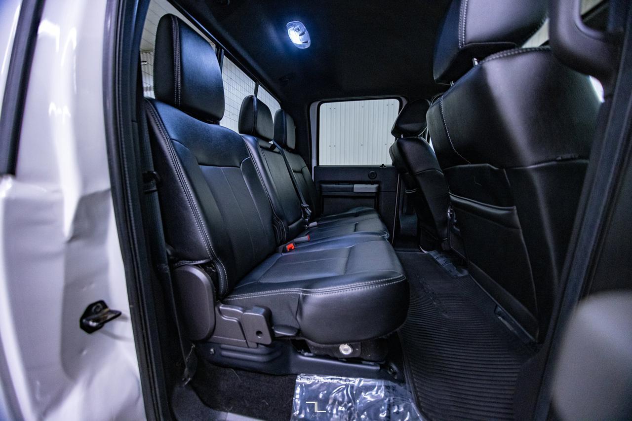 2016 Ford F-350 4x4 Crew Cab Lariat Diesel Leather Roof Nav Red Deer AB