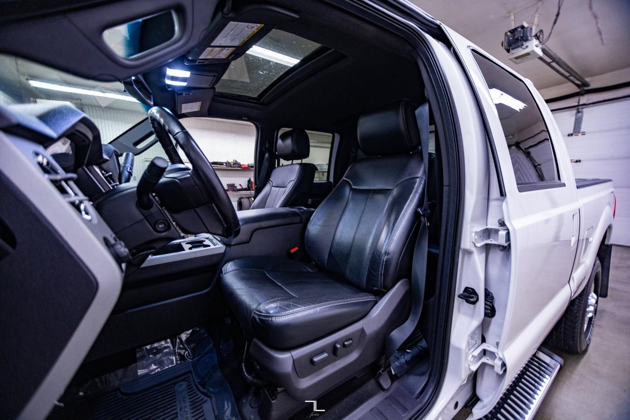 2016 Ford F-350 4x4 Crew Cab Lariat Diesel Leather Roof Nav Red Deer AB