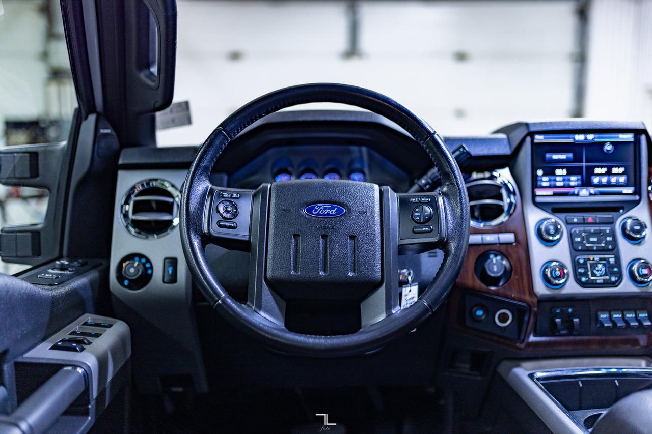 2016 Ford F-350 4x4 Crew Cab Lariat Diesel Leather Roof Nav Red Deer AB