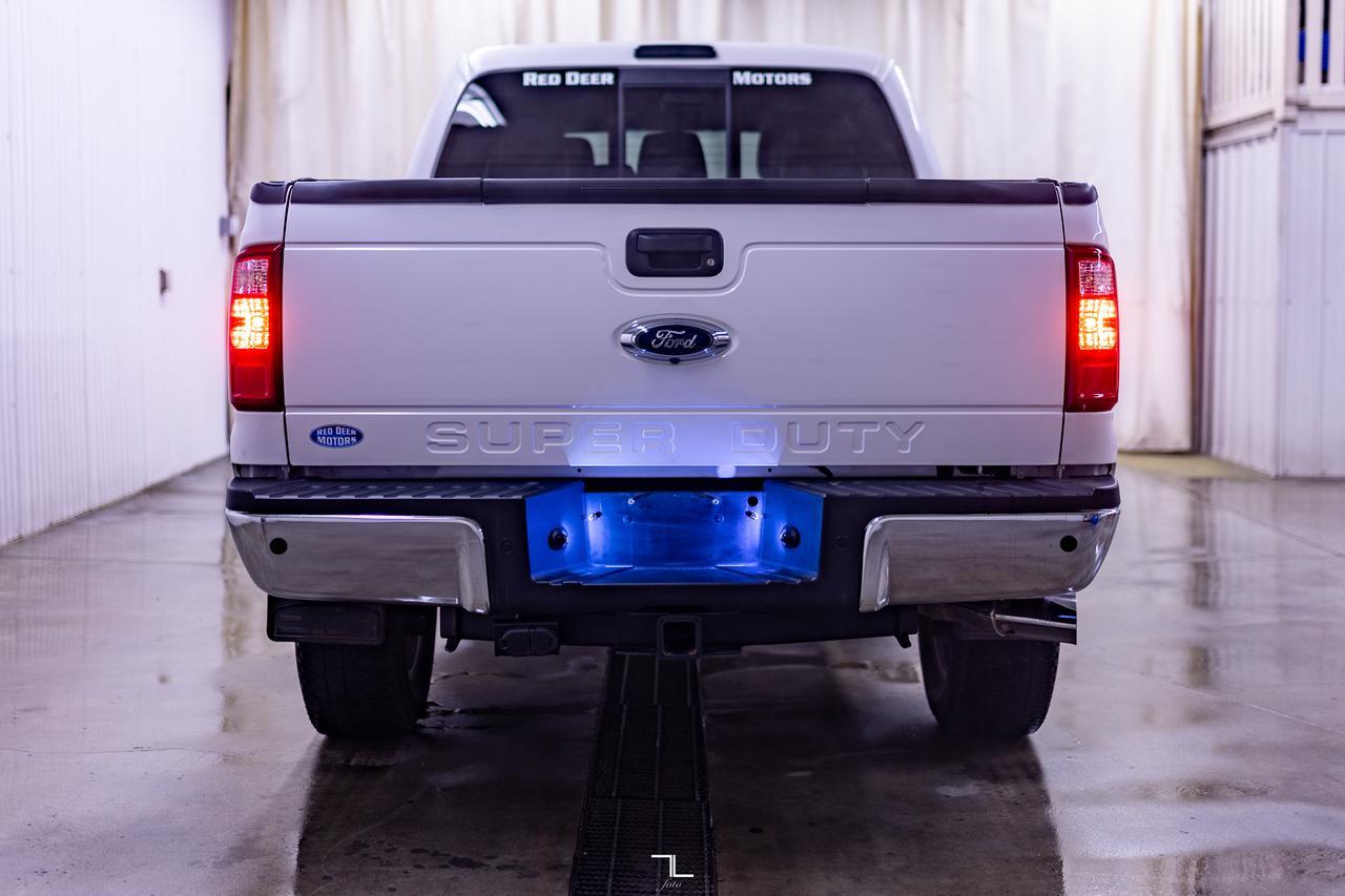 2016 Ford F-350 4x4 Crew Cab Lariat Diesel Leather Roof Nav Red Deer AB