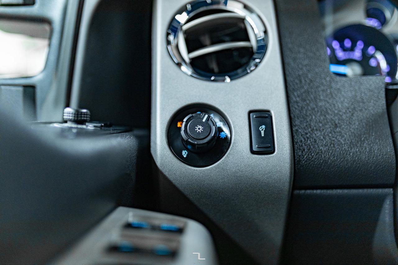 2016 Ford F-350 4x4 Crew Cab Lariat FX4 Diesel Leather Roof BCam Red Deer AB