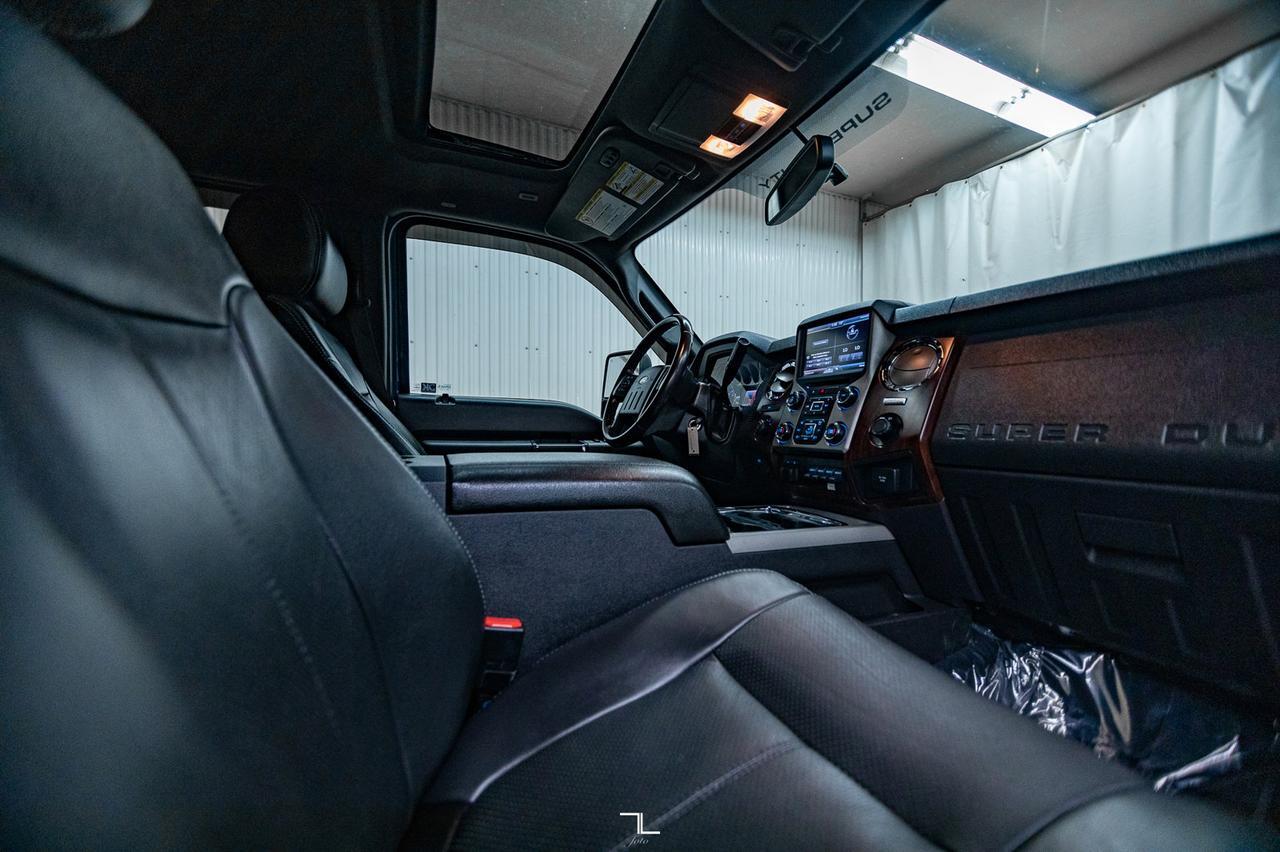 2016 Ford F-350 4x4 Crew Cab Lariat FX4 Diesel Leather Roof BCam Red Deer AB