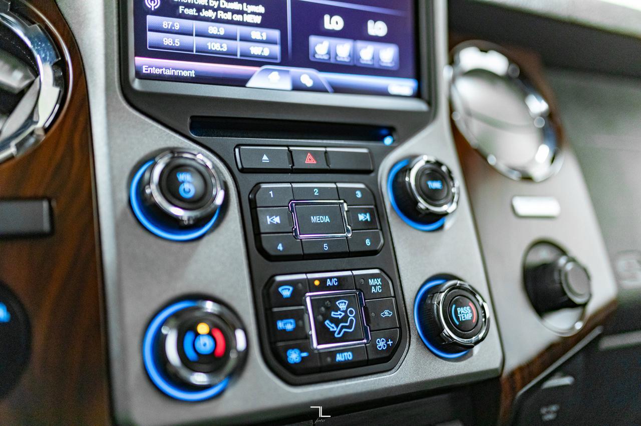 2016 Ford F-350 4x4 Crew Cab Lariat FX4 Diesel Leather Roof BCam Red Deer AB