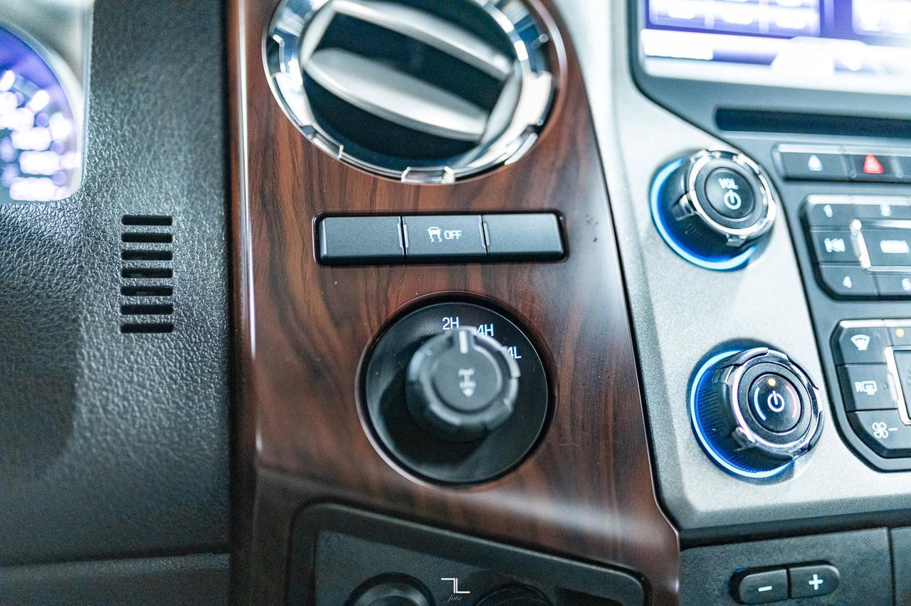 2016 Ford F-350 4x4 Crew Cab Lariat FX4 Diesel Leather Roof BCam Red Deer AB