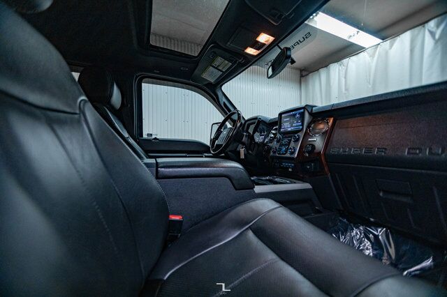 2016 Ford F-350 4x4 Crew Cab Lariat FX4 Diesel Leather Roof BCam Red Deer AB