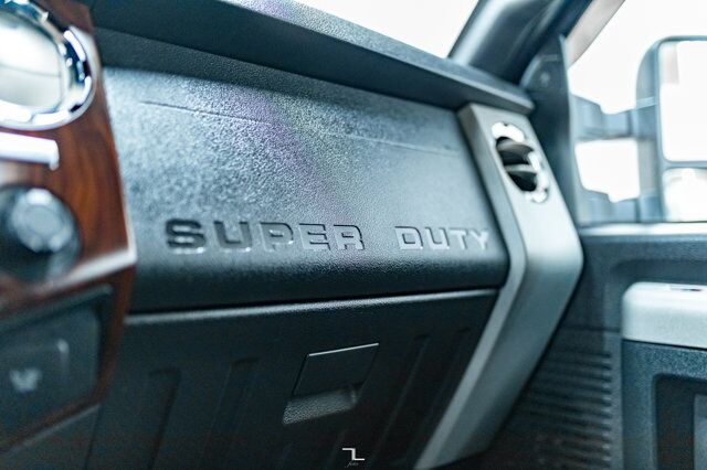 2016 Ford F-350 4x4 Crew Cab Lariat FX4 Diesel Leather Roof BCam Red Deer AB