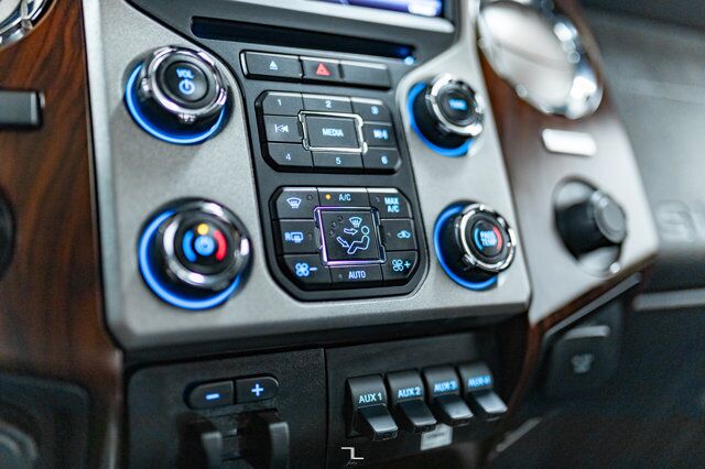 2016 Ford F-350 4x4 Crew Cab Lariat FX4 Diesel Leather Roof BCam Red Deer AB