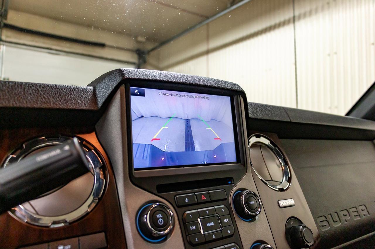 2016 Ford F-350 4x4 Crew Cab Lariat FX4 Diesel Leather Roof Nav Red Deer AB