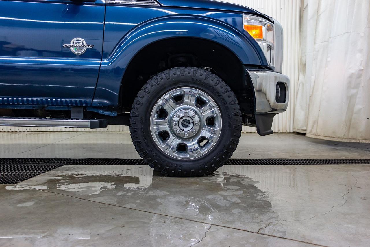 2016 Ford F-350 4x4 Crew Cab Lariat FX4 Diesel Leather Roof Nav Red Deer AB
