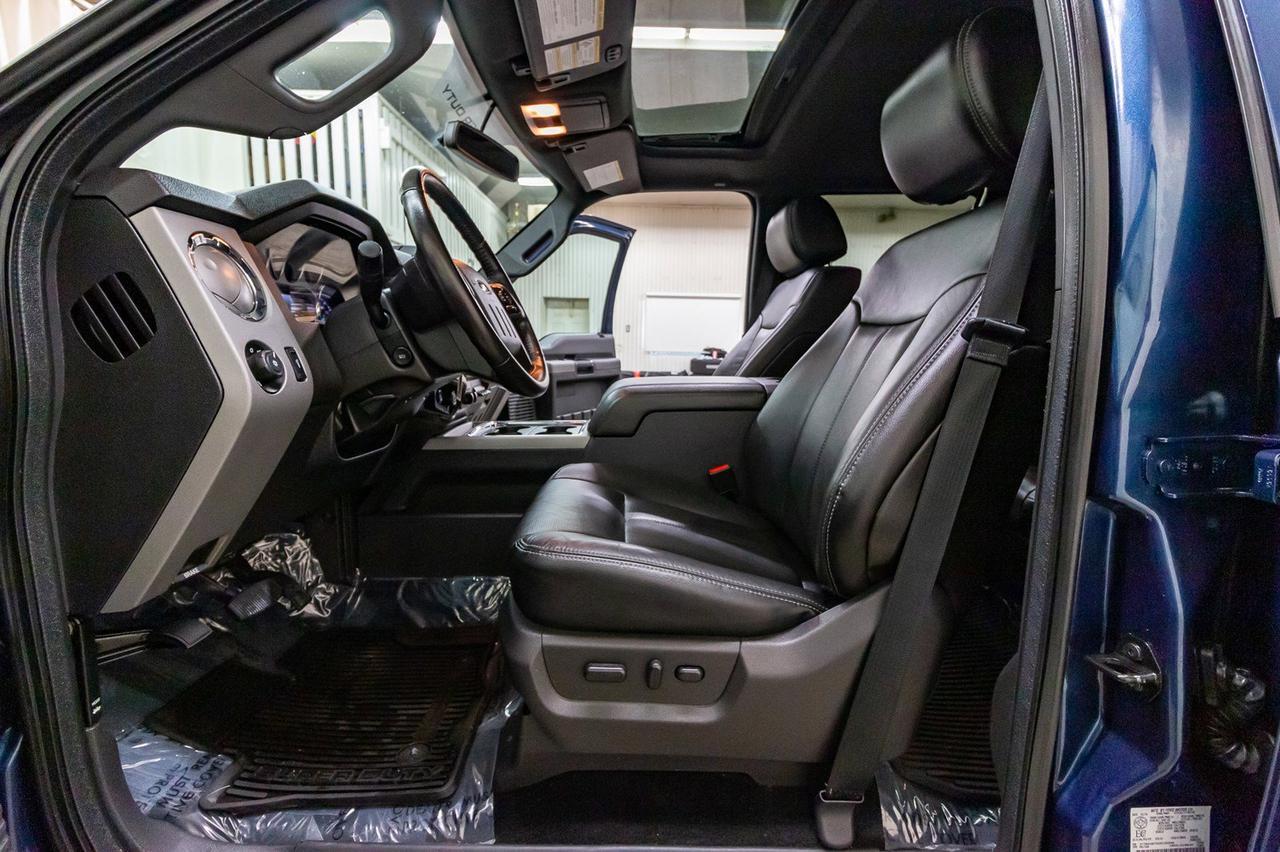 2016 Ford F-350 4x4 Crew Cab Lariat FX4 Diesel Leather Roof Nav Red Deer AB