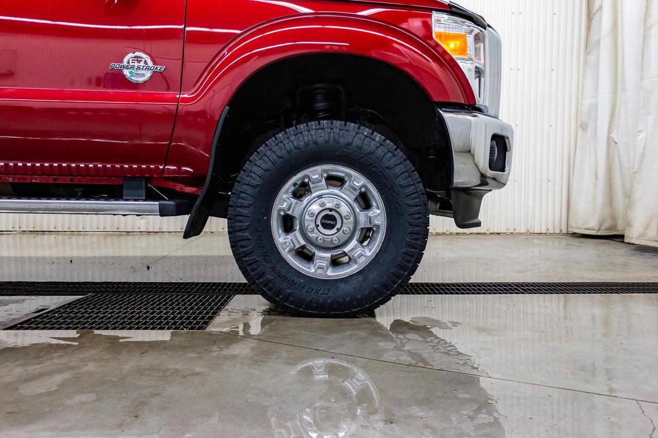 2016 Ford F-350 4x4 Crew Cab Lariat FX4 Diesel Leather Roof Nav Red Deer AB