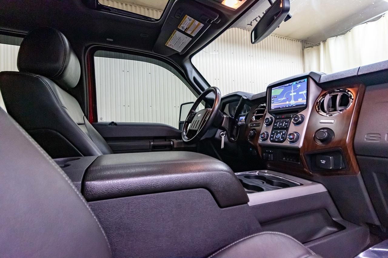 2016 Ford F-350 4x4 Crew Cab Lariat FX4 Diesel Leather Roof Nav Red Deer AB