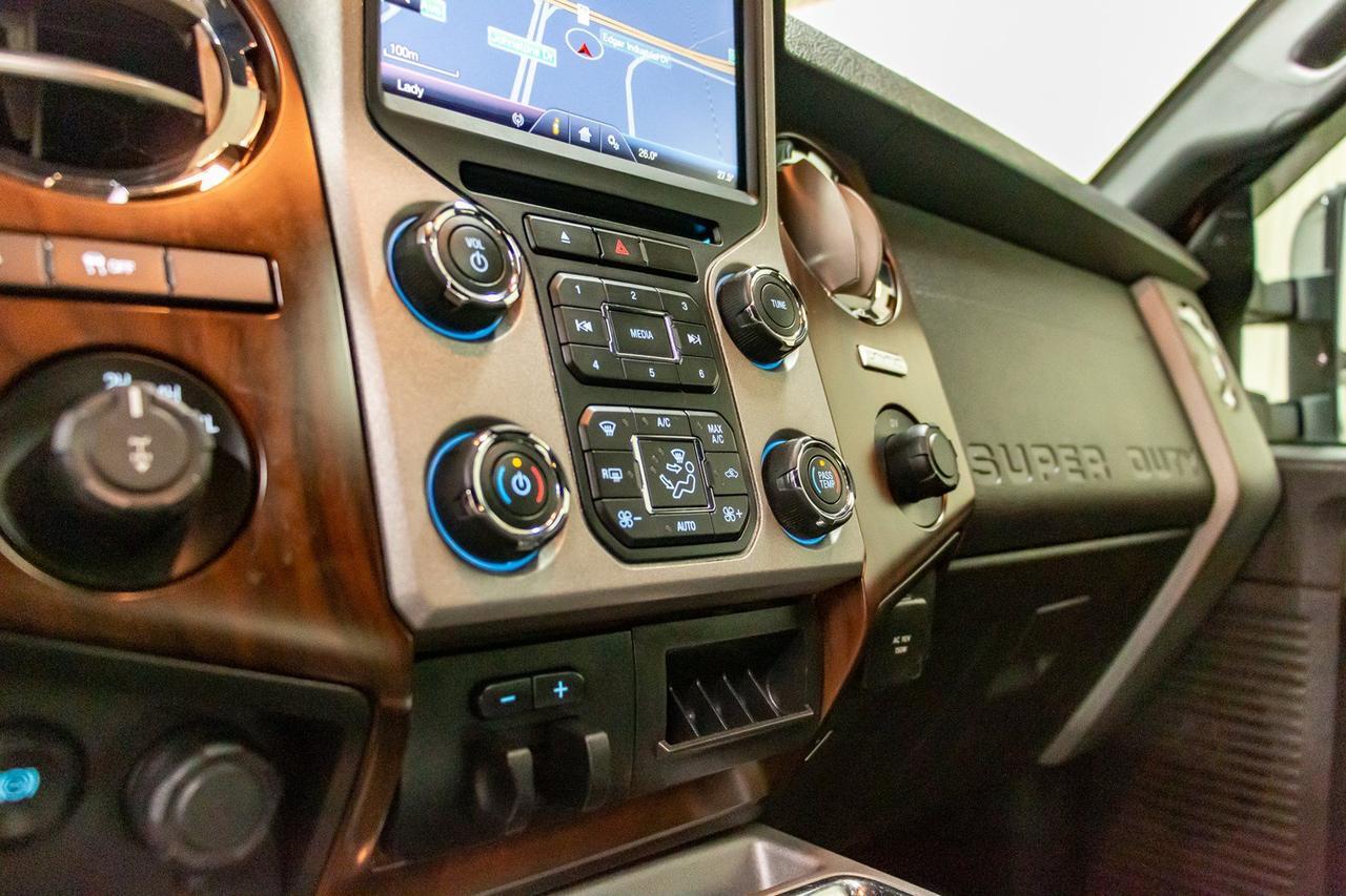 2016 Ford F-350 4x4 Crew Cab Lariat FX4 Diesel Leather Roof Nav Red Deer AB