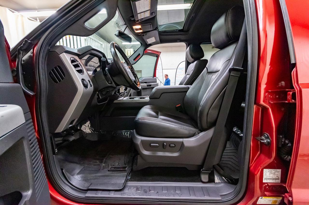 2016 Ford F-350 4x4 Crew Cab Lariat FX4 Diesel Leather Roof Nav Red Deer AB