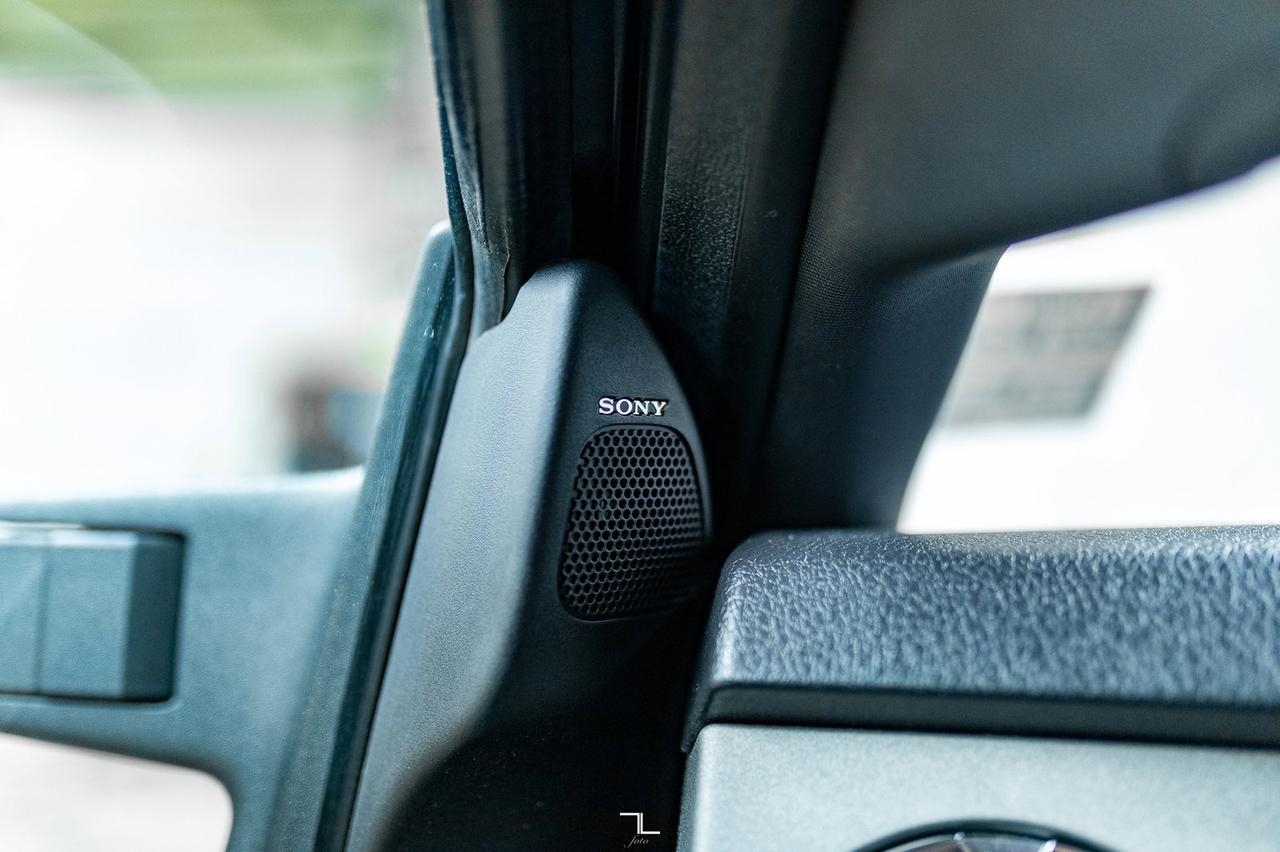 2016 Ford F-350 4x4 Crew Cab Lariat FX4 Diesel Leather Roof Nav Red Deer AB