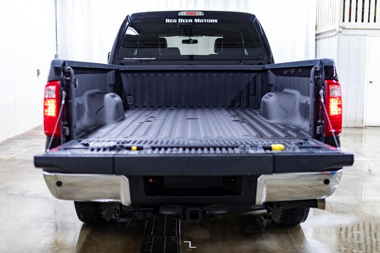 2016 Ford F-350 4x4 Crew Cab Lariat FX4 Diesel Leather Roof Nav Red Deer AB