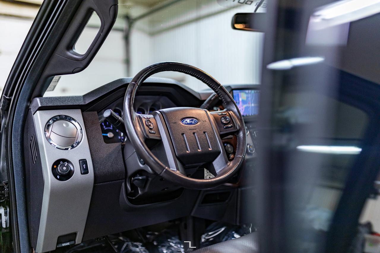 2016 Ford F-350 4x4 Crew Cab Lariat FX4 Diesel Leather Roof Nav Red Deer AB