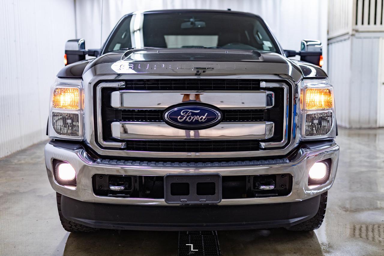 2016 Ford F-350 4x4 Crew Cab Lariat FX4 Diesel Leather Roof Nav Red Deer AB