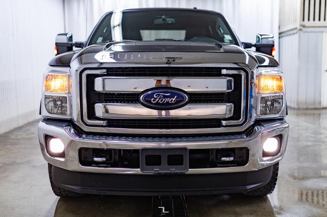 2016 Ford F-350 4x4 Crew Cab Lariat FX4 Diesel Leather Roof Nav Red Deer AB