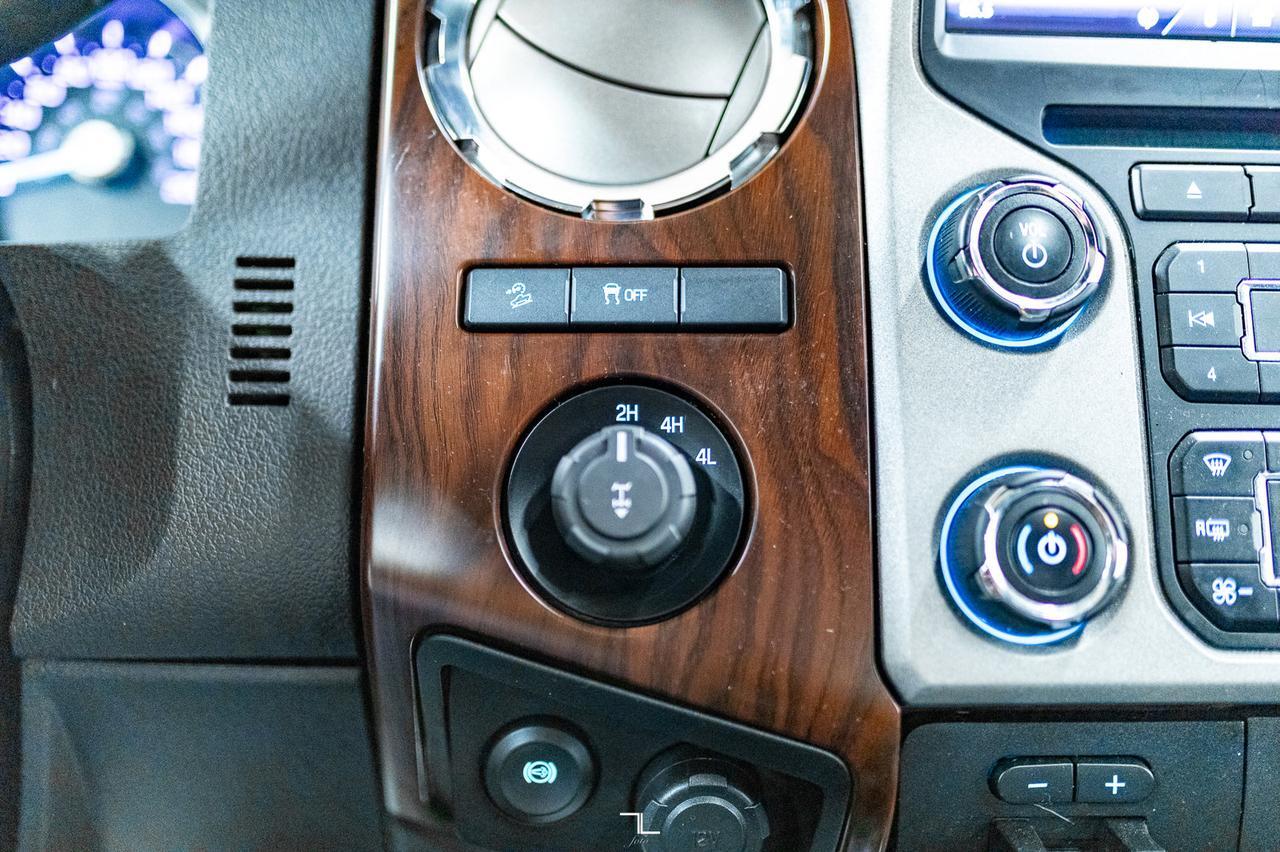 2016 Ford F-350 4x4 Crew Cab Lariat FX4 Diesel Leather Roof Nav Red Deer AB