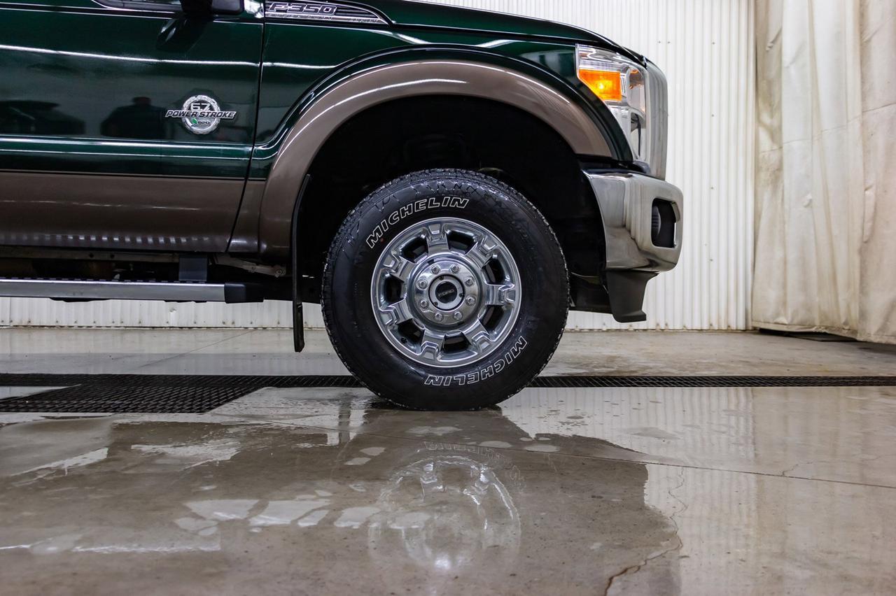 2016 Ford F-350 4x4 Crew Cab Lariat FX4 Diesel Leather Roof Nav Red Deer AB