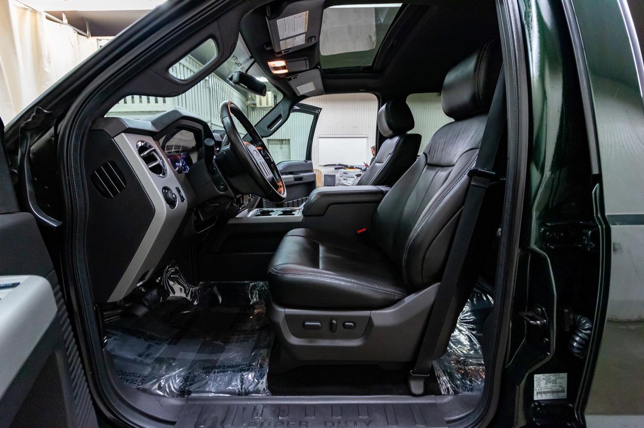 2016 Ford F-350 4x4 Crew Cab Lariat FX4 Diesel Leather Roof Nav Red Deer AB