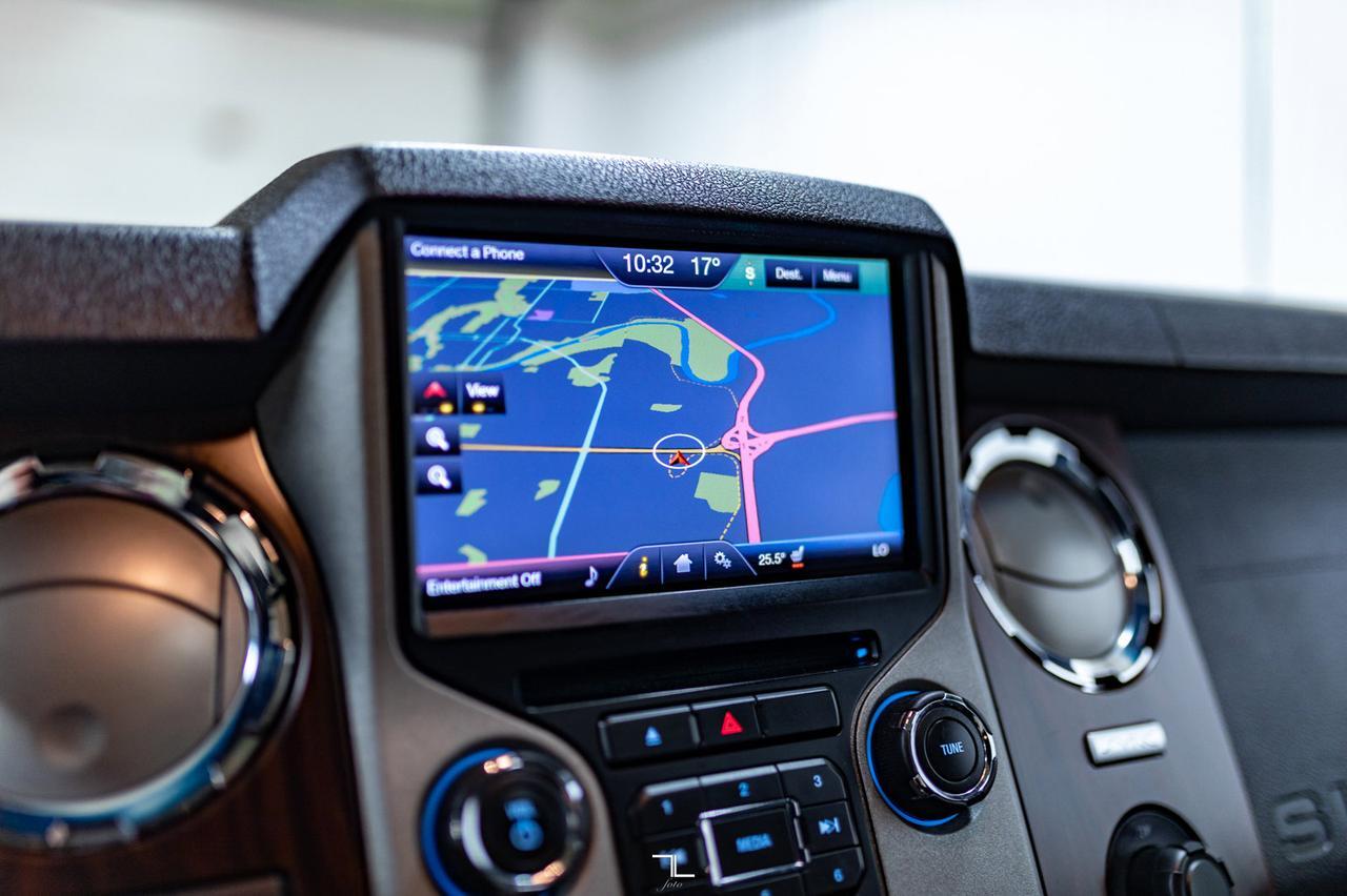 2016 Ford F-350 4x4 Crew Cab Lariat FX4 Diesel Leather Roof Nav Red Deer AB