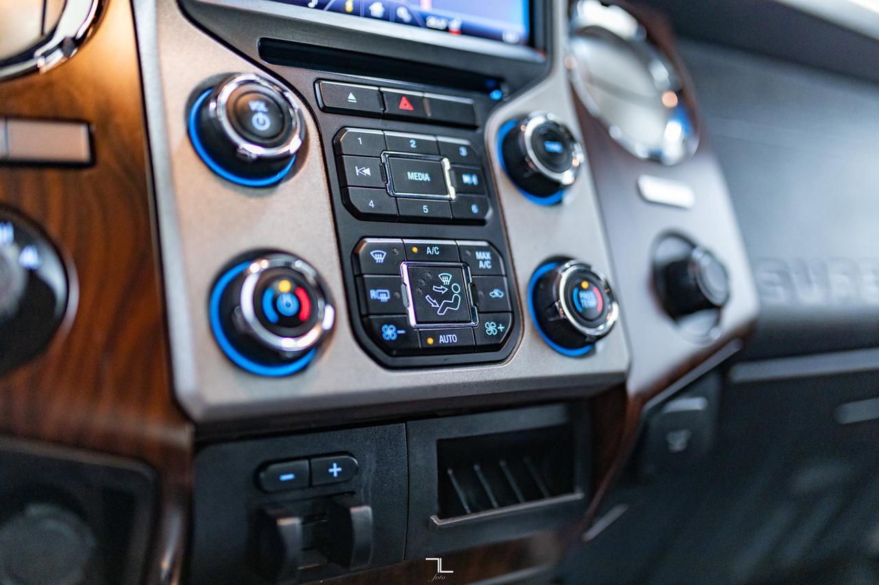 2016 Ford F-350 4x4 Crew Cab Lariat FX4 Diesel Leather Roof Nav Red Deer AB