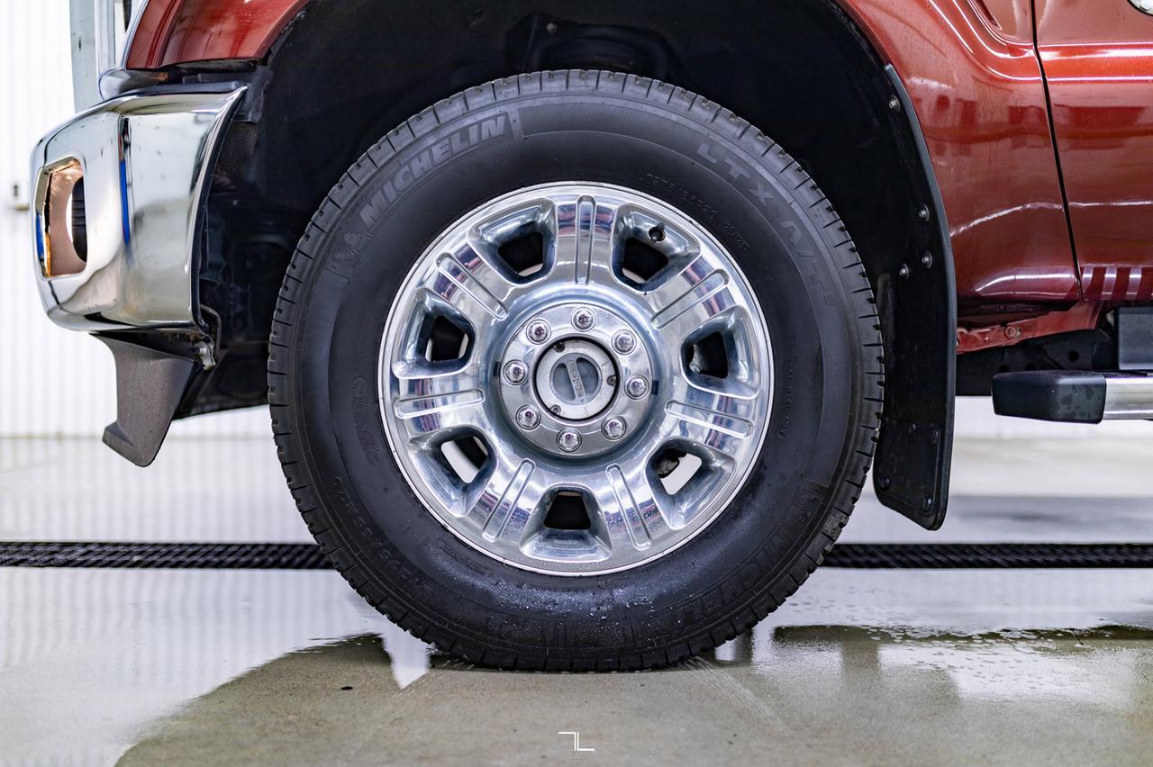 2016 Ford F-350 4x4 Crew Cab Lariat FX4 Diesel Leather Roof Nav Red Deer AB