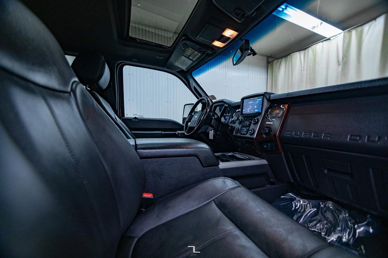 2016 Ford F-350 4x4 Crew Cab Lariat FX4 Diesel Leather Roof Nav Red Deer AB