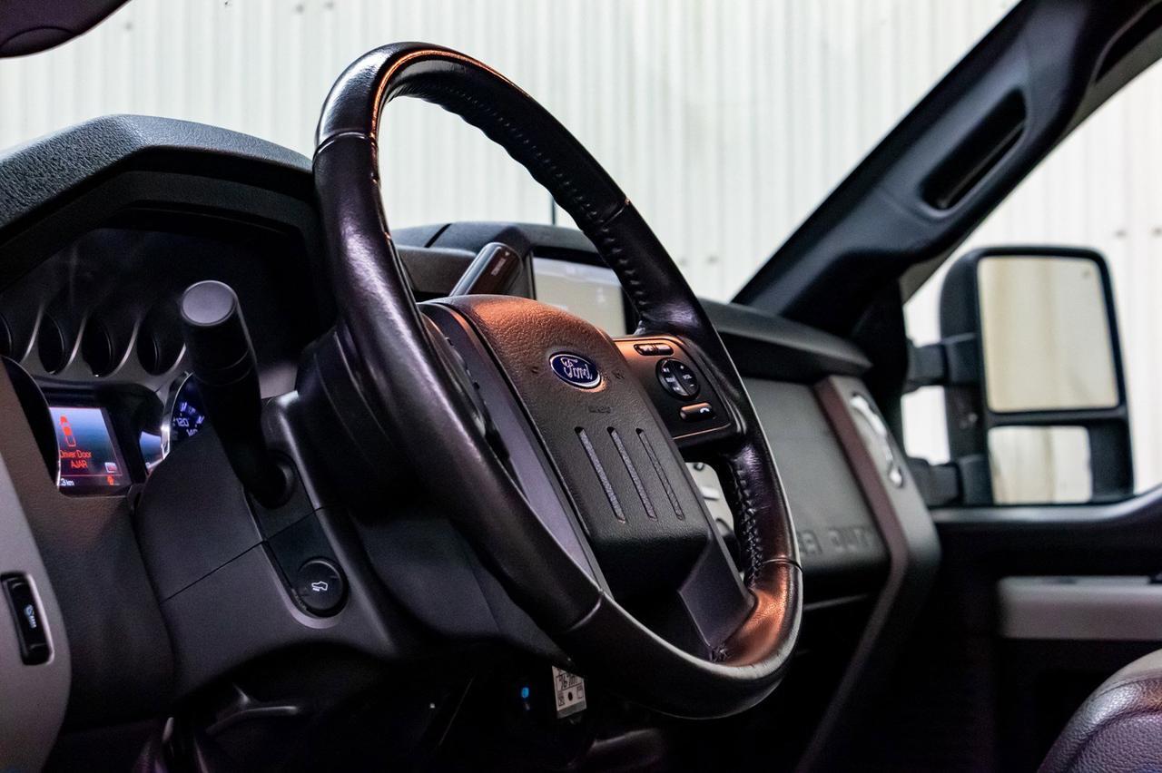 2016 Ford F-350 4x4 Crew Cab Lariat FX4 Diesel Leather Roof Nav Red Deer AB