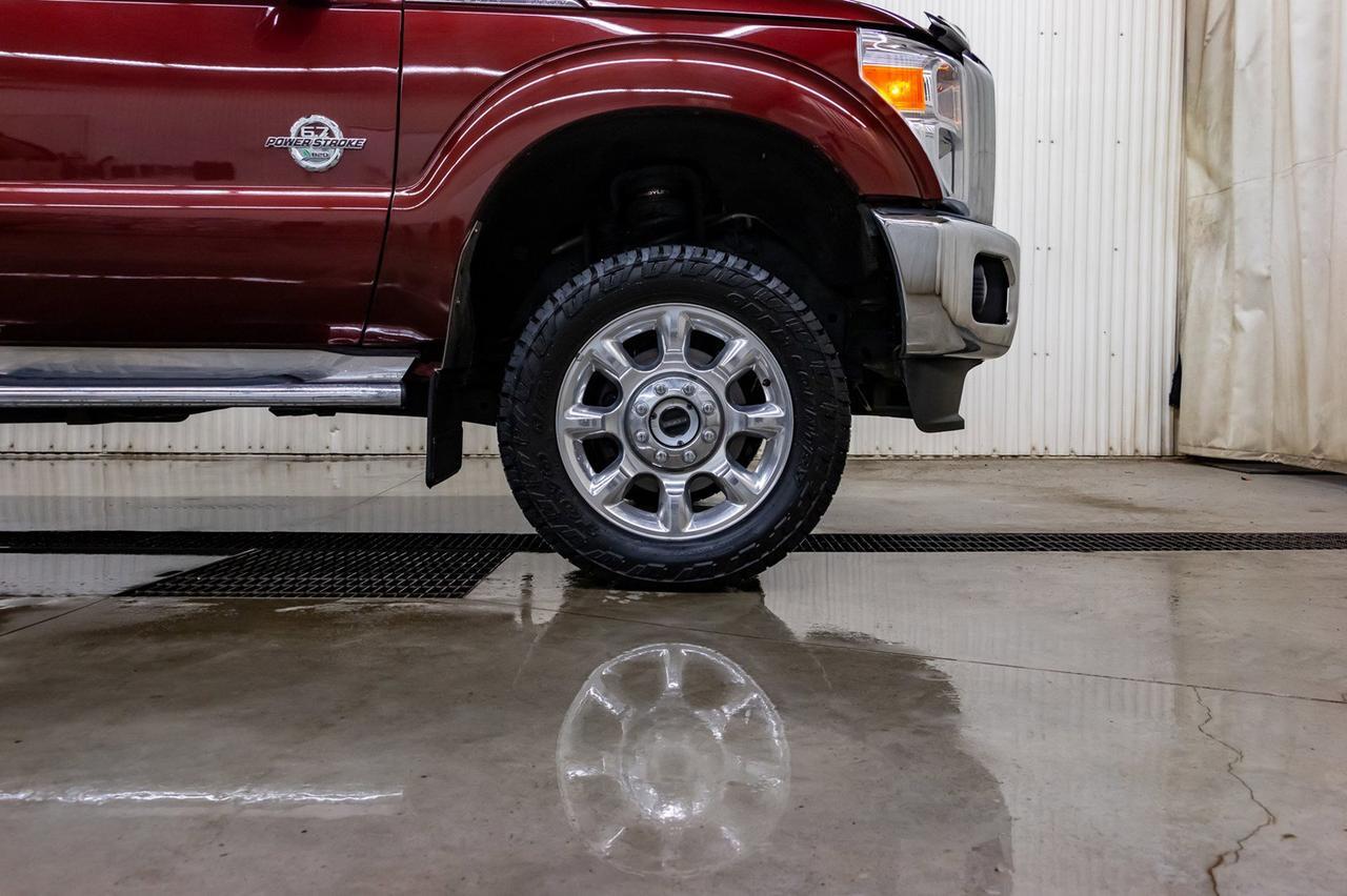 2016 Ford F-350 4x4 Crew Cab Lariat FX4 Diesel Leather Roof Nav Red Deer AB