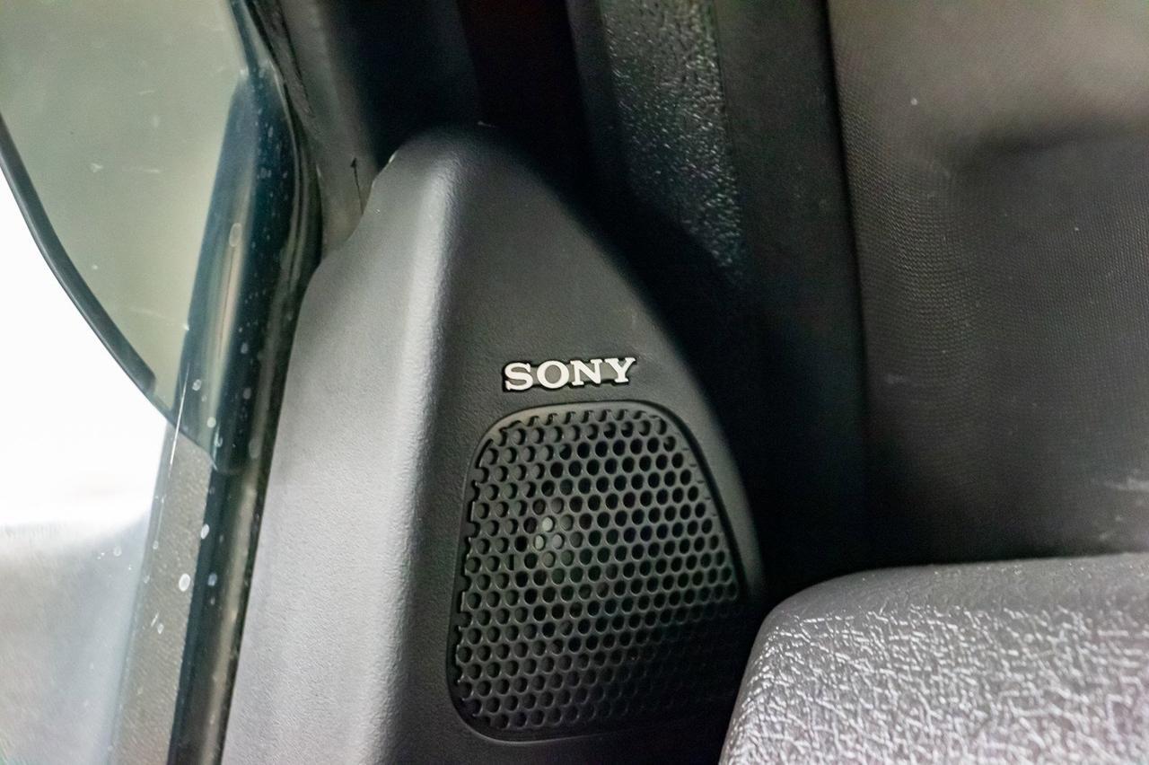 2016 Ford F-350 4x4 Crew Cab Lariat FX4 Diesel Leather Roof Nav Red Deer AB