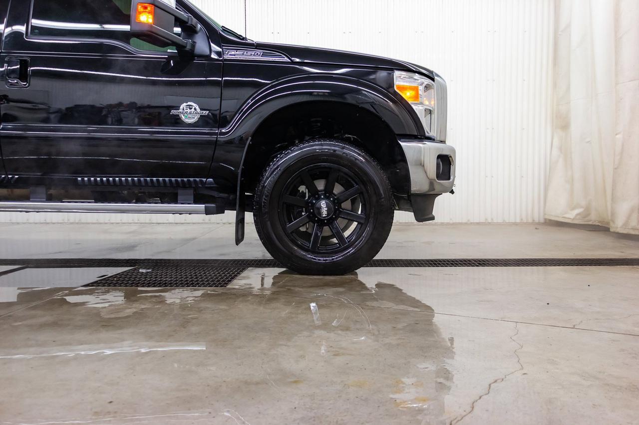 2016 Ford F-350 4x4 Crew Cab Lariat FX4 Diesel Leather Roof Nav Red Deer AB